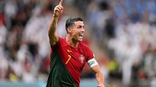 c罗最新生活照,休闲时光尽显巨星风范