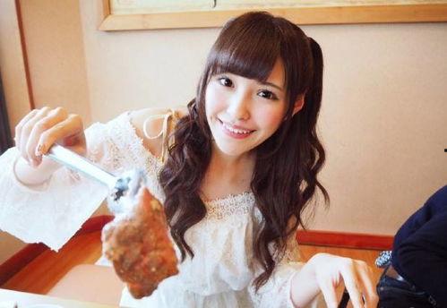 凌虏女主播人物介绍,逆袭之路，从平凡到璀璨的直播传奇